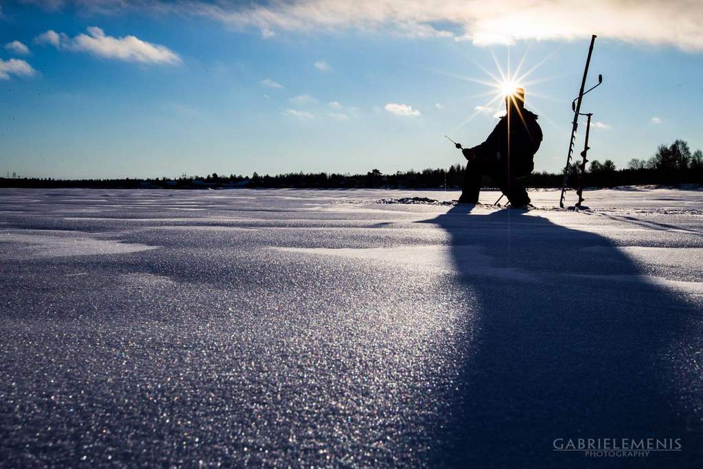 Visiting in Kukkolaraft, pick up burbut fishnets and Icefishing